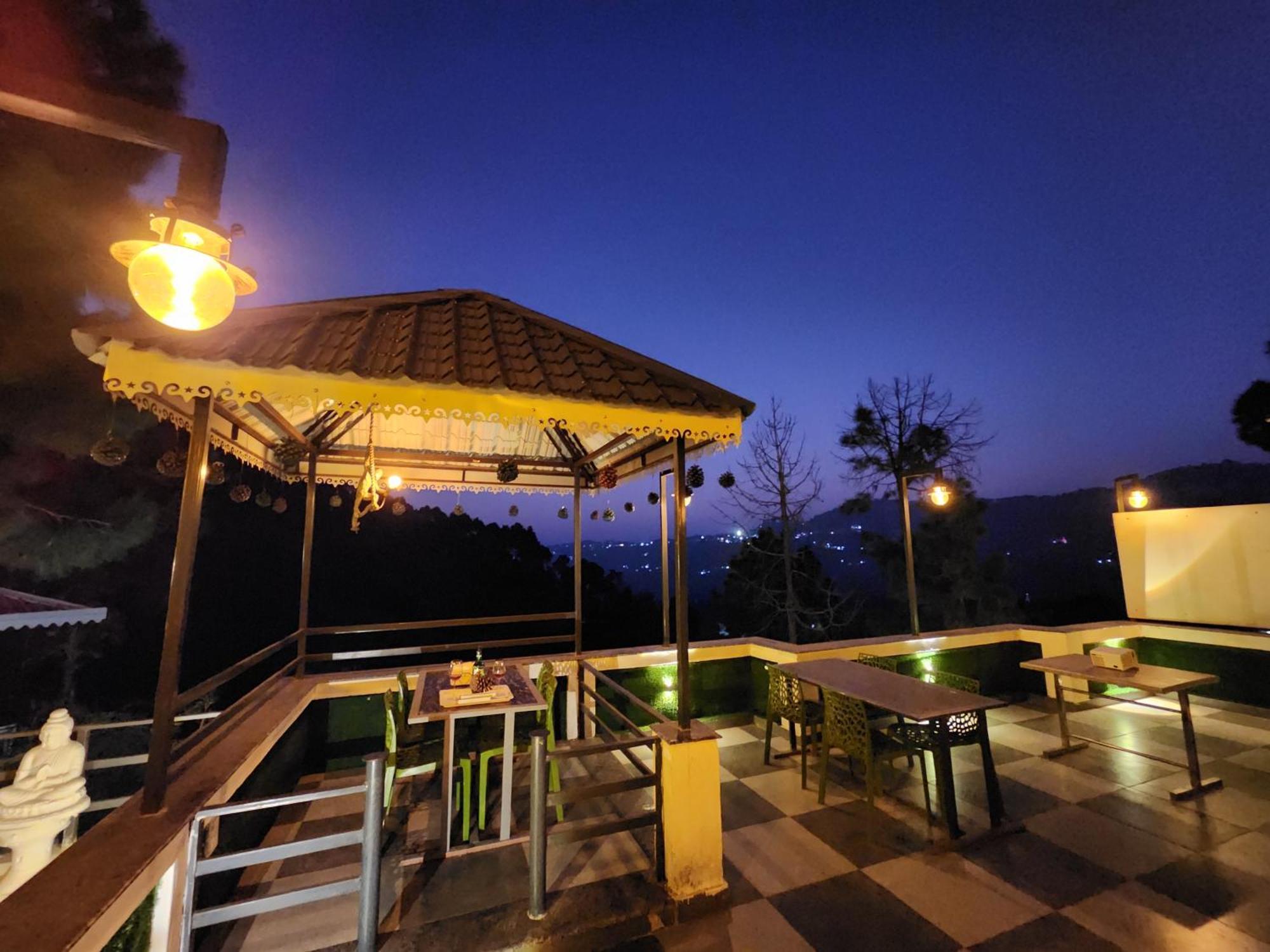 Pine Valley Resort Kasauli Εξωτερικό φωτογραφία