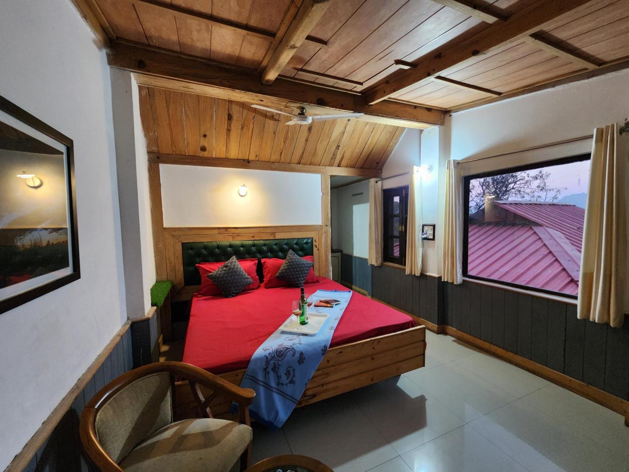Pine Valley Resort Kasauli Εξωτερικό φωτογραφία